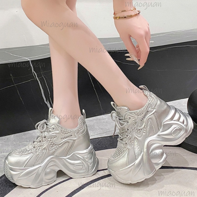 รองเท้าผ้าใบผู้หญิงแบบตาข่ายระ - Sewing Garment บทวิจารณ์และราคา
