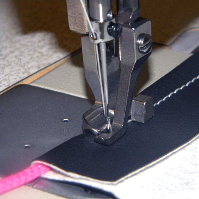 ชิ้นส่วนจักรเย็บผ้าเท้าเดินอุต - Sewing Machine Fabric บทวิจารณ์และราคา