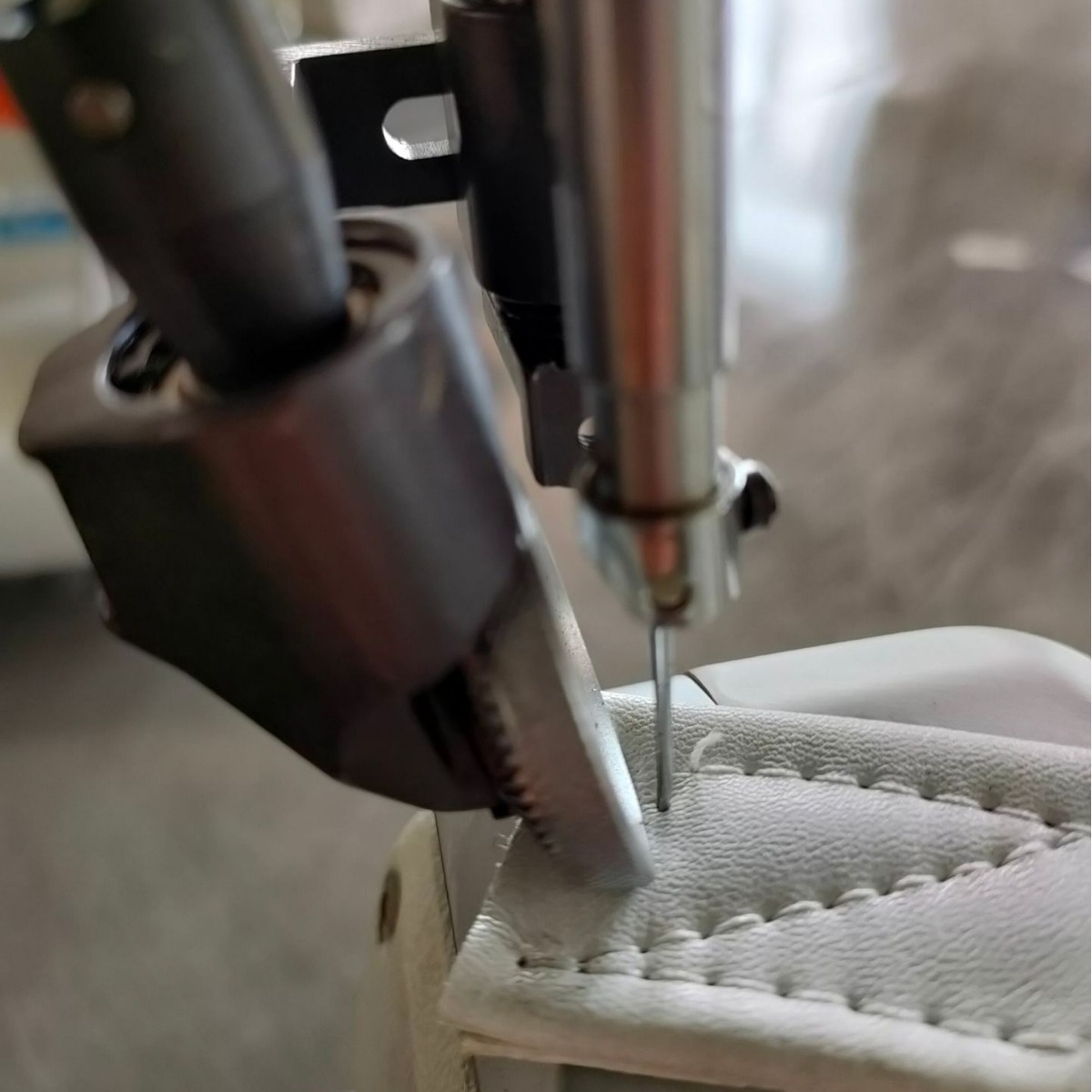 จักรเย็บรองเท้าหนังแบบเข็มเดี่ - Sewing Thread Production บทวิจารณ์และราคา